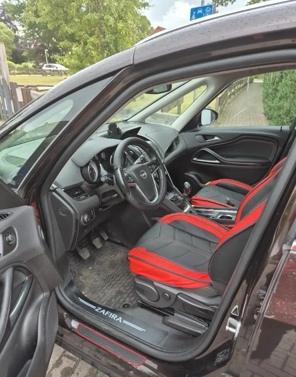 Gebraucht Opel Zafira 136 PS (100 kW) 2015 Braun Van / Kleinbus