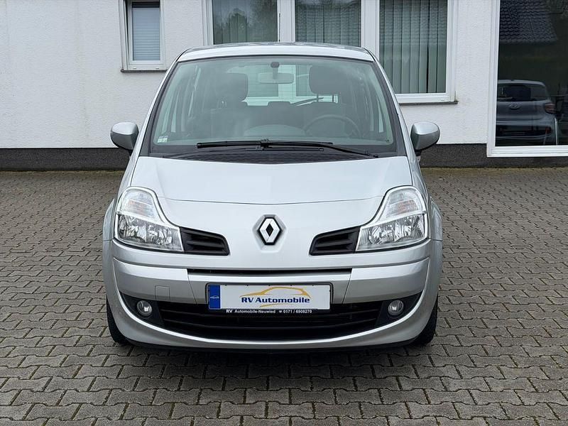 Gebraucht Renault Modus Dynamique 111 PS (81 kW) 2008 Silber Van / Kleinbus