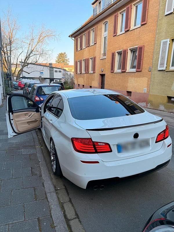 Gebraucht BMW 530 M Performance 288 PS (211 kW) 2016 Weiß Limousine