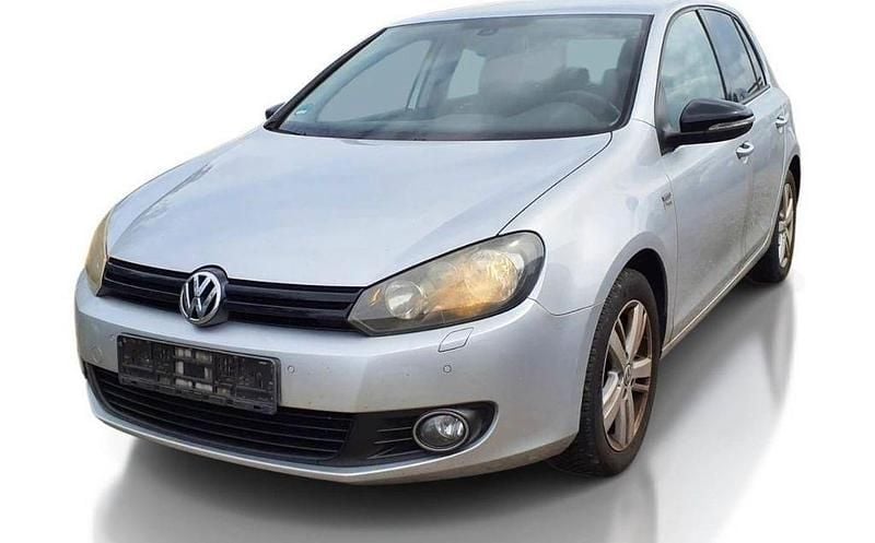 Silber Gebraucht 2012 VW Golf VII Match Limousine | 3.790 € (Superpreis) - Bild 1/4