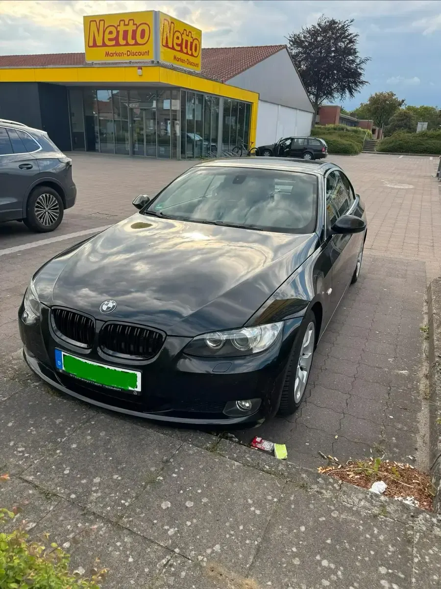 Gebraucht BMW 325 Cabriolet 197 PS (144 kW) 2009 Schwarz Cabrio