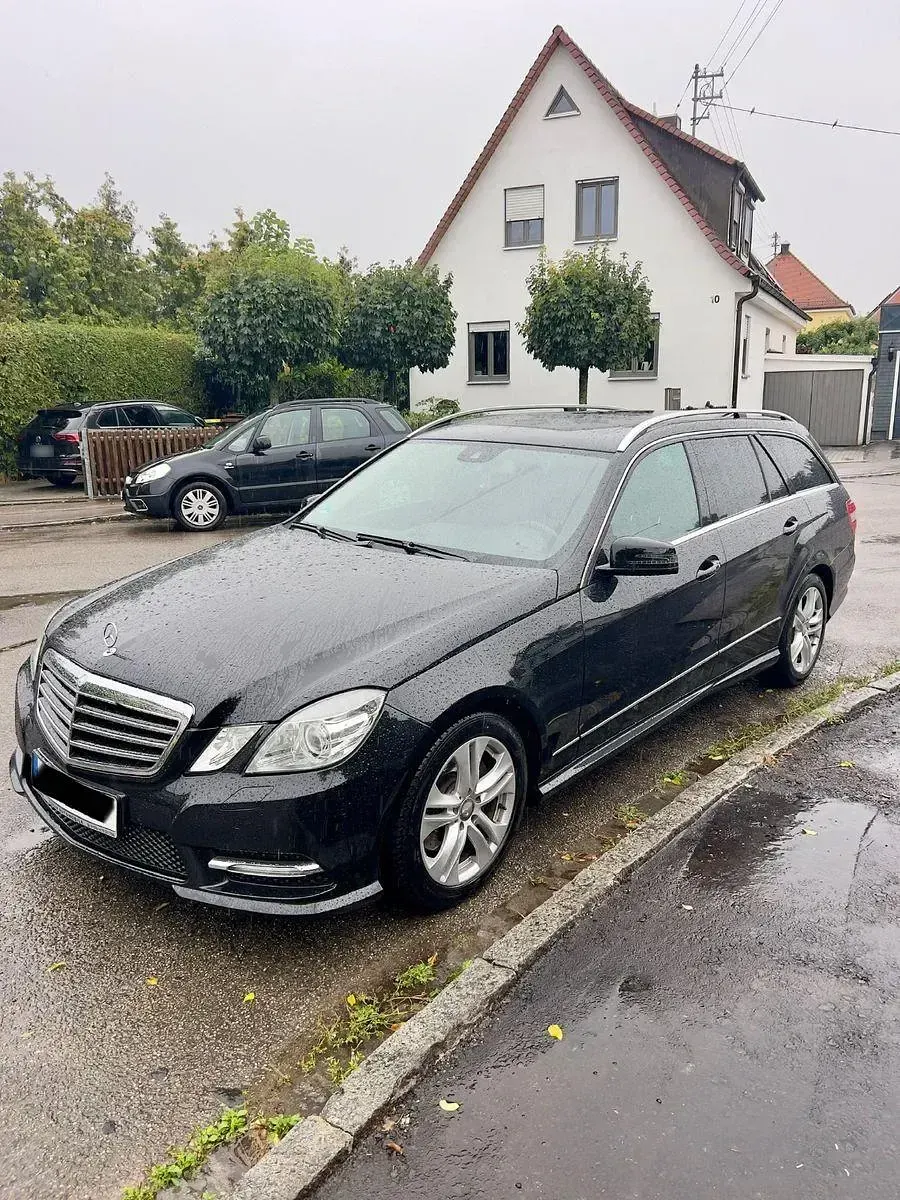 Gebraucht Mercedes E300 Avantgarde 231 PS (169 kW) 2012 Schwarz Kombi