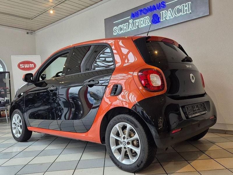 Gebraucht Smart ForFour Basis 90 PS (66 kW) 2019 Schwarz Kleinwagen