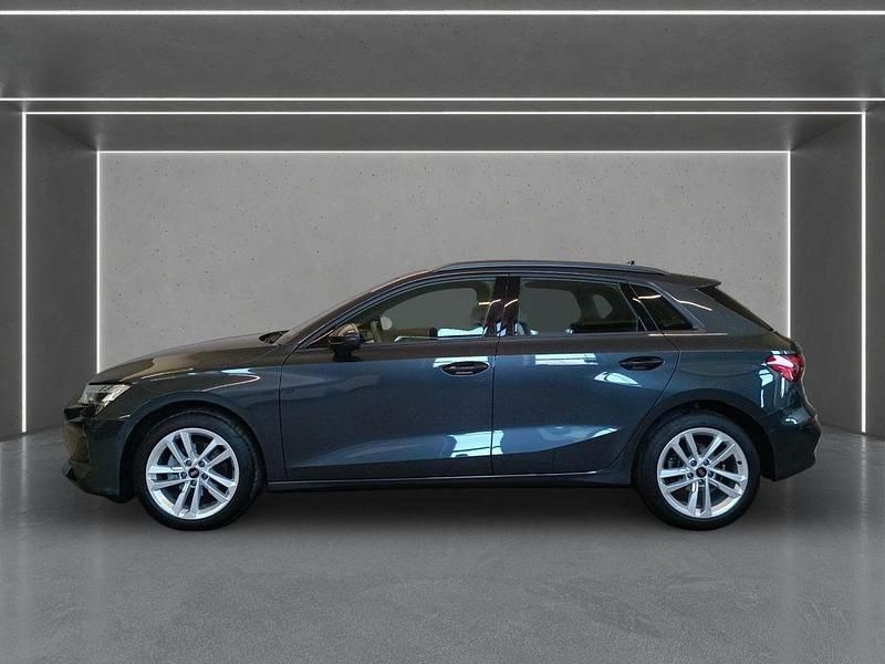 Gebraucht Audi A3 Sport 150 PS (110 kW) 2025 Manhattangrau metallic Limousine
