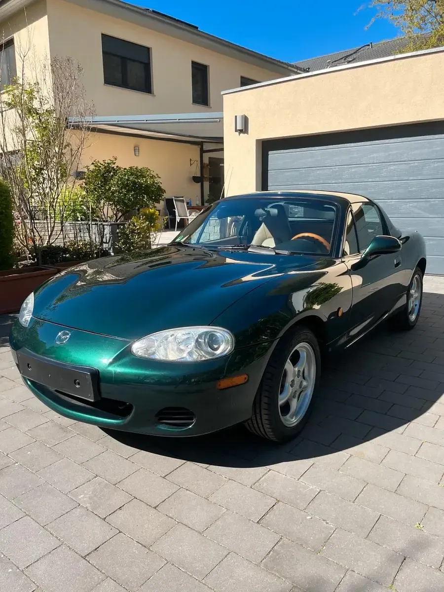 Gebraucht Mazda MX5 Edition 110 PS (80 kW) 2001 Grün Cabrio