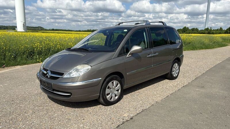 Grau Gebraucht 2010 Citroën C8 Van / Kleinbus | 6.000 € - Bild 1/4