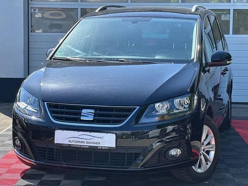 Schwarz Gebraucht 2017 Seat Alhambra Van / Kleinbus | 15.999 € (Superpreis) - Bild 1/4