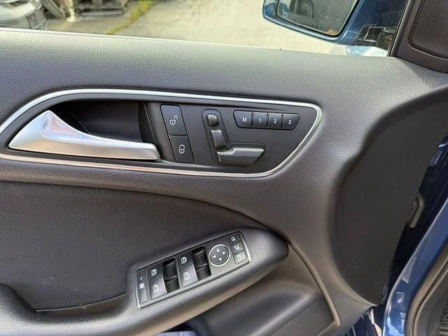 Gebraucht 2012 Mercedes B200 Van / Kleinbus | 4.999 € (Etwas zu teuer) - Bild 1/3