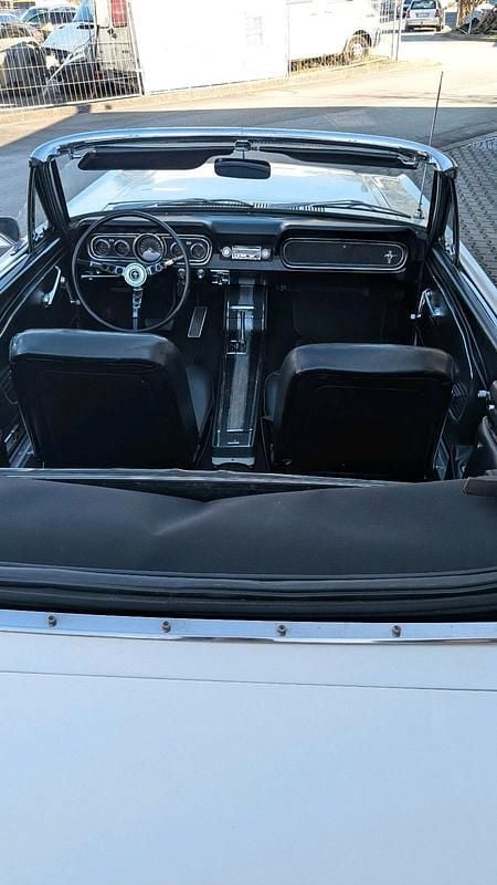 Gebraucht Ford Mustang 200 PS (147 kW) 1966 Weiß Cabrio