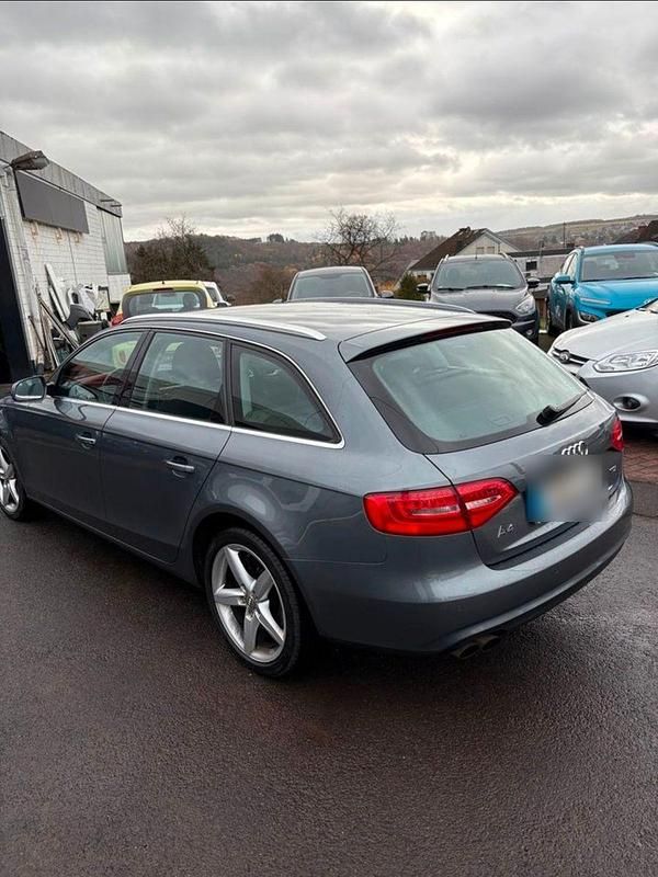 Second-hand Audi A4 Attraction 143 CP (105 kW) 2012 Gri Break