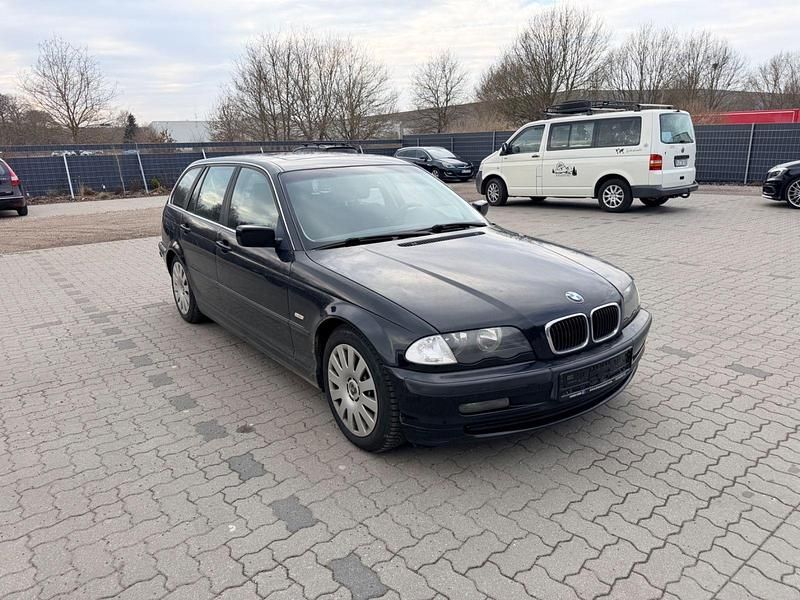 Gebraucht BMW 320 170 PS (125 kW) 2001 Schwarz Kombi
