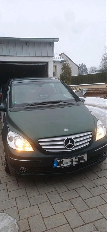 Grün Gebraucht 2006 Mercedes B180 Van / Kleinbus | 2.000 € (Guter Preis) - Bild 1/4