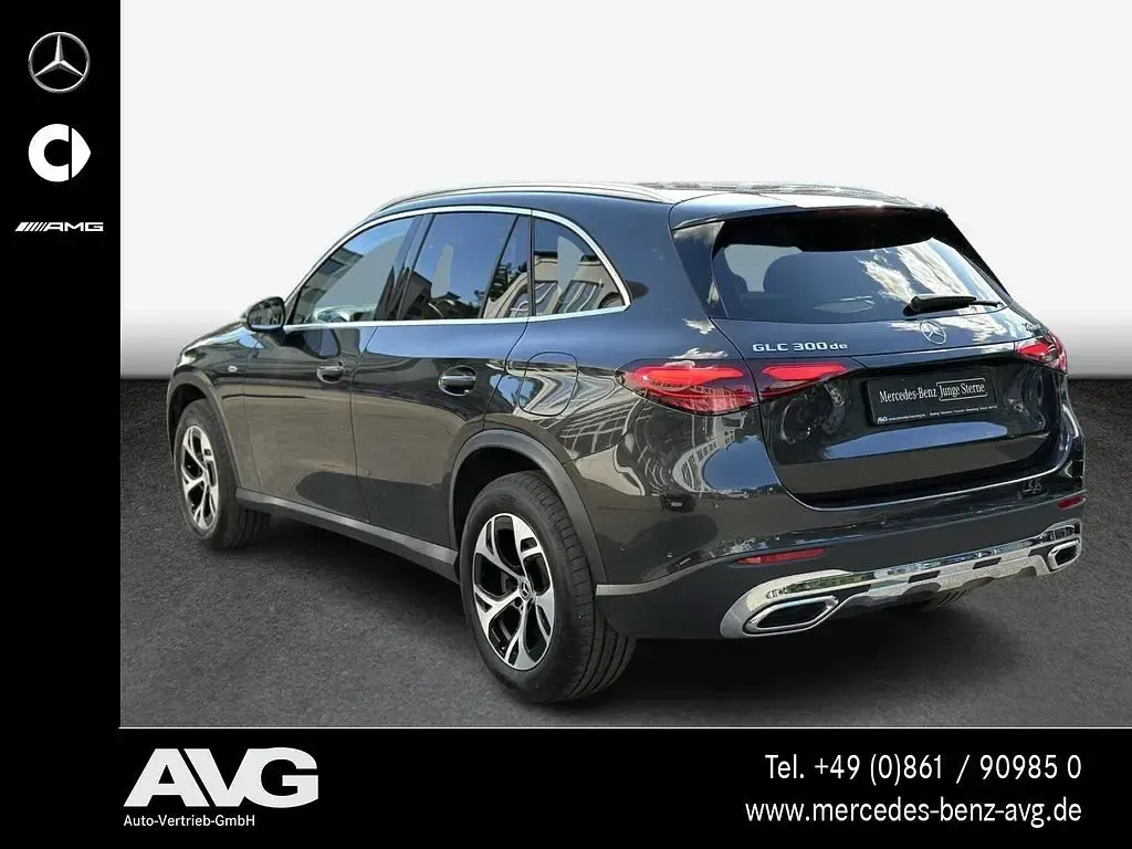 Gebraucht Mercedes GLC300e Advanced Plus 333 PS (244 kW) 2025 Grau SUV
