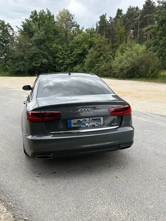 Gebraucht Audi A6 Ambiente 272 PS (200 kW) 2017 Grau Limousine