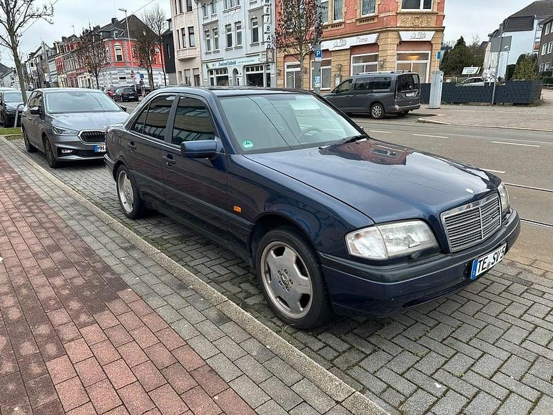 Gebraucht Mercedes C280 197 PS (144 kW) 1995 Blau Limousine
