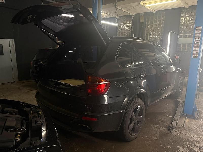 Gebraucht BMW X5 245 PS (180 kW) 2011 Schwarz SUV