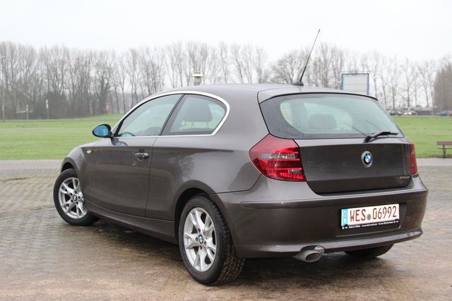 Gebraucht BMW 120 Coupé 163 PS (119 kW) 2009 Andere farbe metallic Coupé