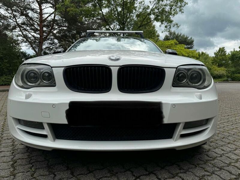 Weiß Gebraucht 2011 BMW 120 Performance Kleinwagen | 5.999 € (Fairer Preis) - Bild 1/4
