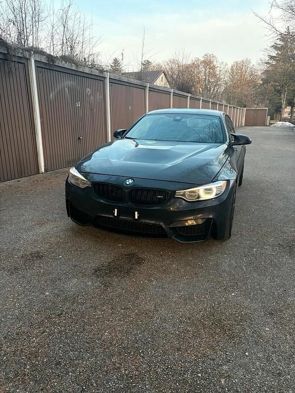 Schwarz Gebraucht 2016 BMW M4 Coupé | 50.000 € - Bild 1/4