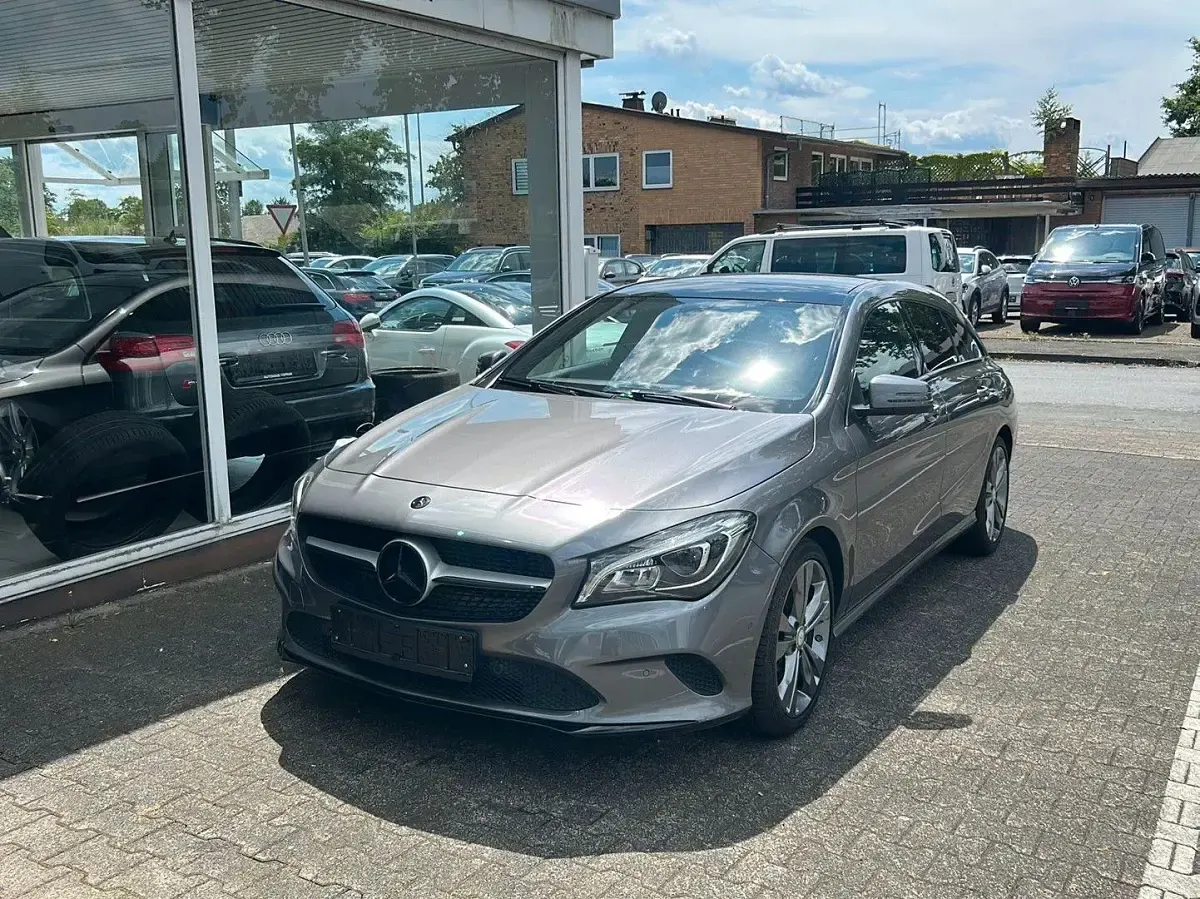 Gebraucht Mercedes 220 Urban 177 PS (130 kW) 2016 Grau Kombi