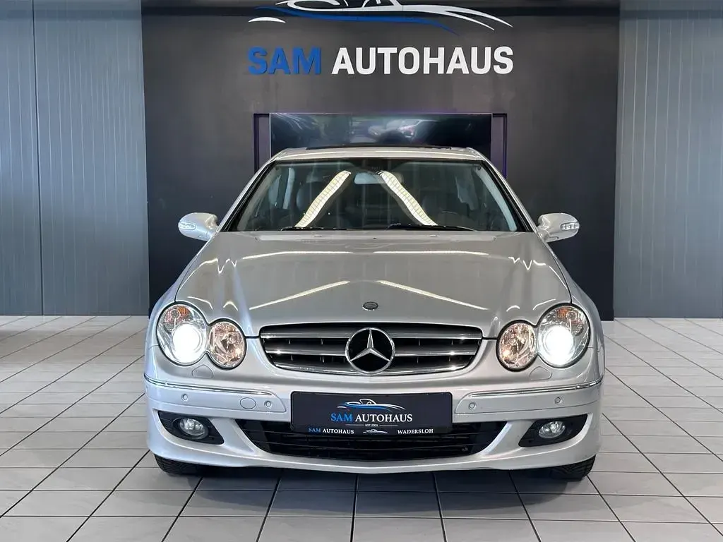 Gebraucht Mercedes CLK220 150 PS (110 kW) 2007 Silber Coupé