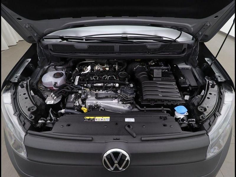 Gebraucht VW Caddy Basis 102 PS (75 kW) 2024 Indiumgrau (grey), metallic Van / Kleinbus