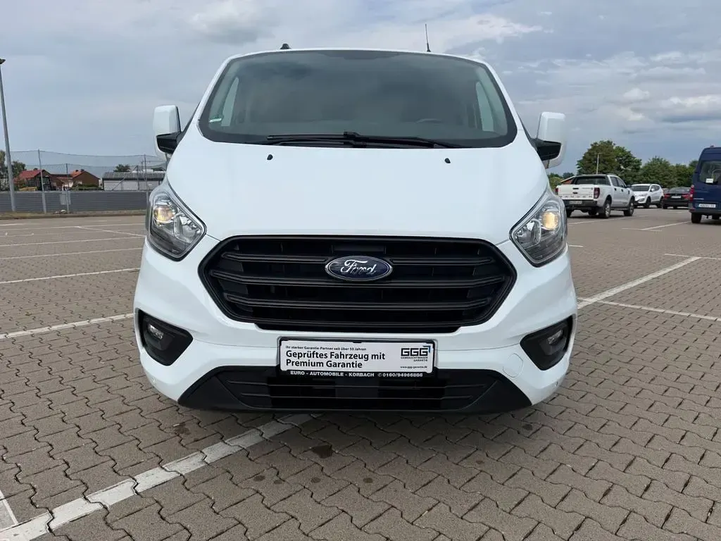 Gebraucht Ford 300 Trend 105 PS (77 kW) 2021 Weiß Van / Kleinbus