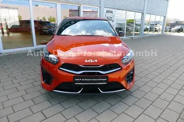 Gebraucht Kia Ceed GT-Line 160 PS (117 kW) 2024 Orange Kleinwagen