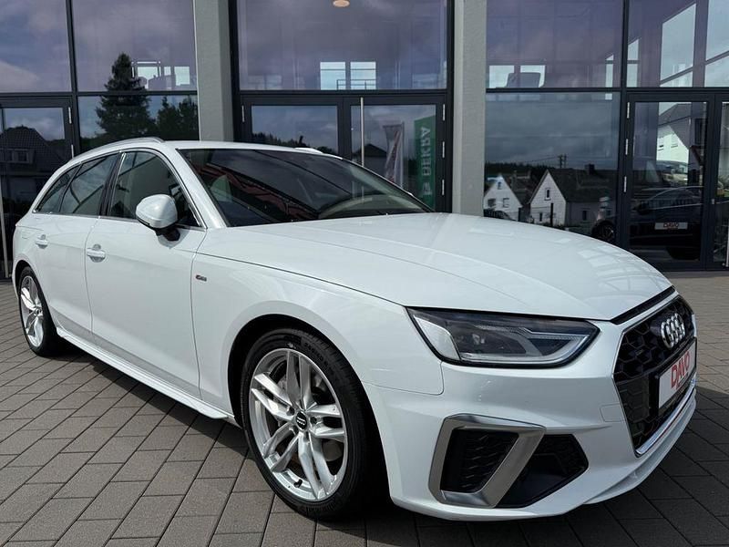 Weiß Gebraucht 2020 Audi A4 S-Line Kombi | 25.991 € (Guter Preis) - Bild 1/4
