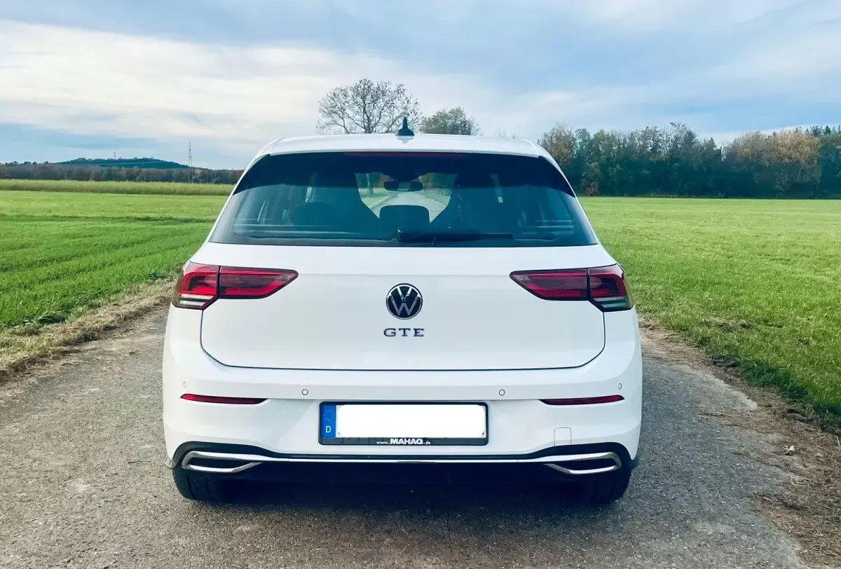 Gebraucht VW Golf VIII GTE 245 PS (180 kW) 2021 Weiß Limousine