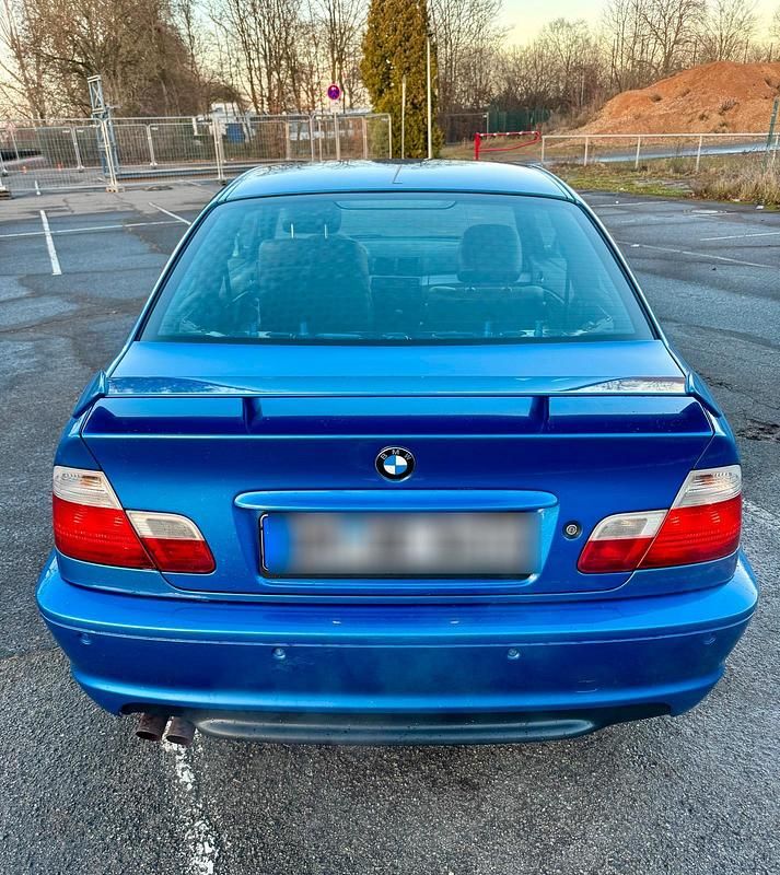 Gebraucht BMW 325 M Sport 192 PS (141 kW) 2002 Blau Coupé