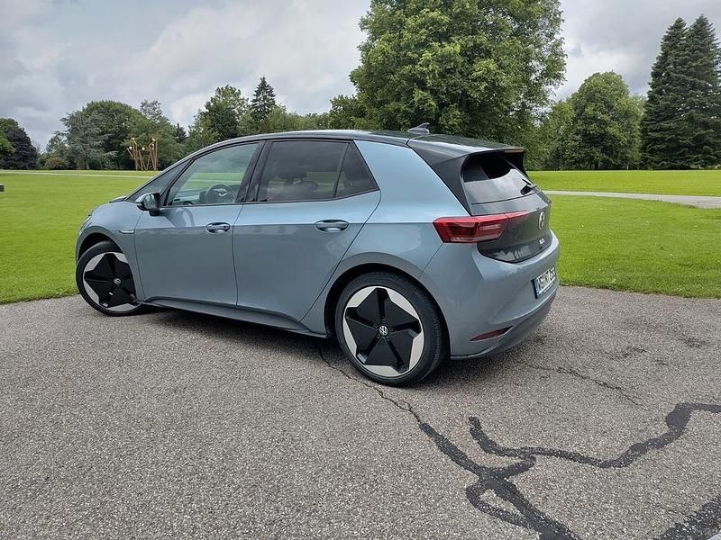 Blau Gebraucht 2020 VW ID.3 Pro Kleinwagen | 20.890 € (Fairer Preis) - Bild 1/4