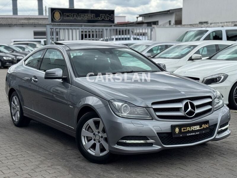 Silber Gebraucht 2011 Mercedes C180 Coupé | 11.498 € (Fairer Preis) - Bild 1/4