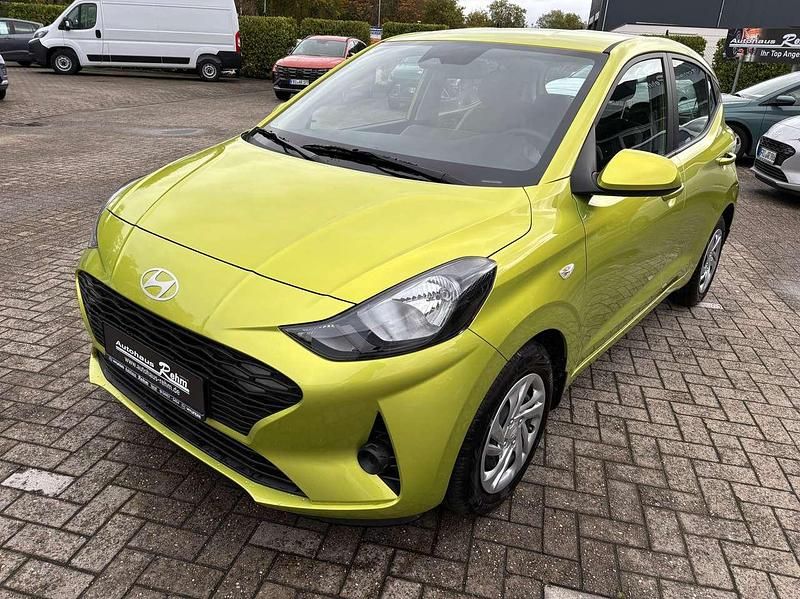 Lucid lime Neu 2025 Hyundai i10 Select Kleinwagen | 18.990 € (Etwas zu teuer) - Bild 1/4