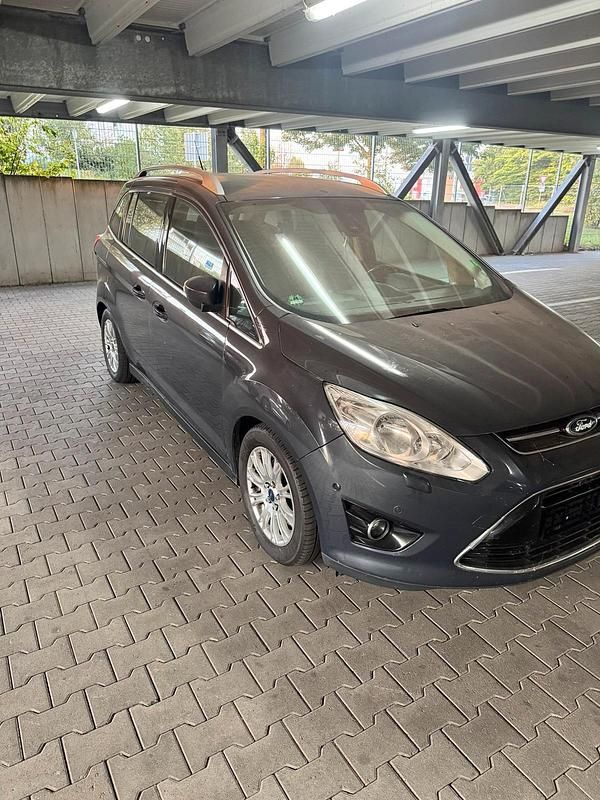 Grau Gebraucht 2011 Ford Grand C-Max Van / Kleinbus | 5.200 € (Fairer Preis) - Bild 1/4