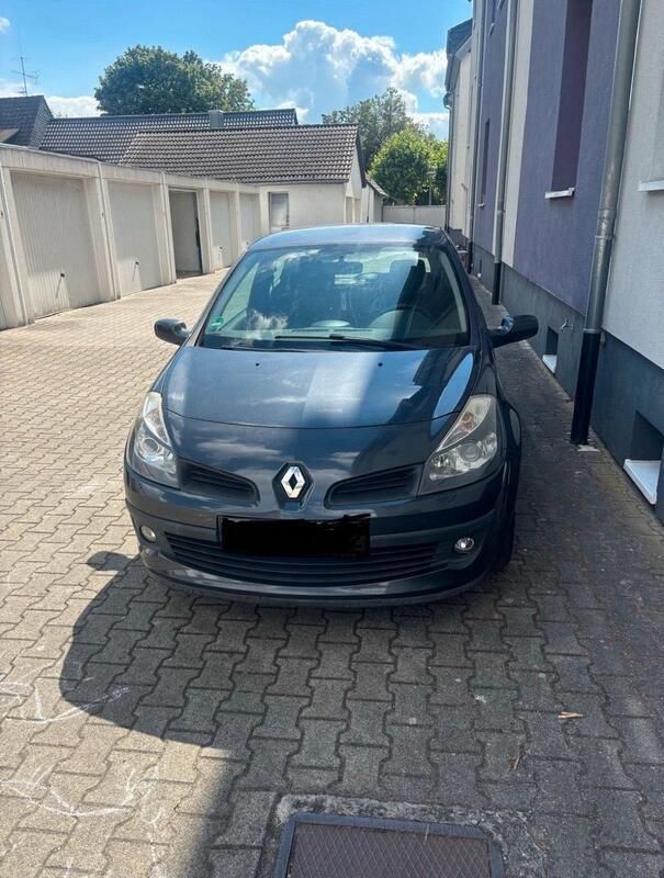 Andere außenfarben Gebraucht 2005 Renault Clio II Kleinwagen | 1.550 € (Fairer Preis) - Bild 1/4