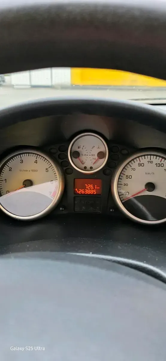 Gebraucht Peugeot 206+ 75 PS (55 kW) 2010 Rot Kleinwagen