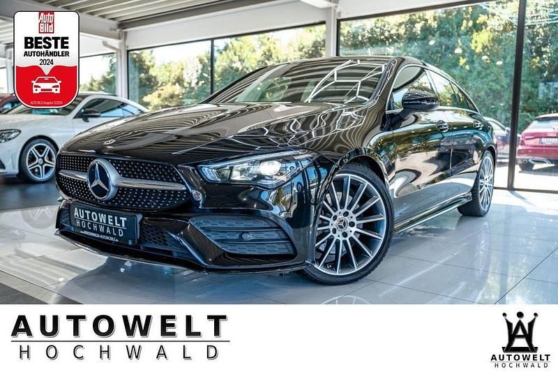 Schwarz Gebraucht 2019 Mercedes CLA200 Shooting Brake AMG line Kombi | 32.490 € - Bild 1/4