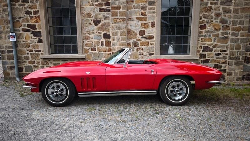 Second-hand Corvette C2 364 CP (267 kW) 1965 Cabrio