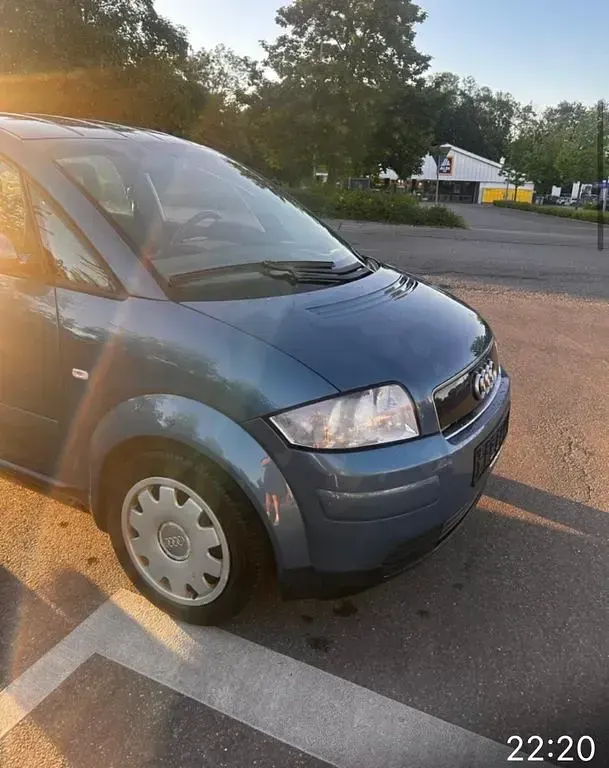 Gebraucht Audi A2 75 PS (55 kW) 2003 Blau Kleinwagen