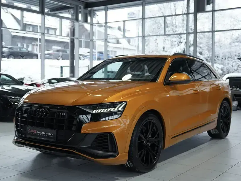 Używany Audi Q8 S-Line 286 KM (210 kW) 2019 Pomarańczowy SUV