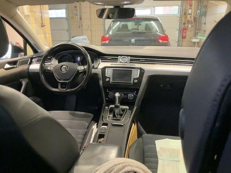 Gebraucht VW Passat Highline 280 PS (205 kW) 2017 Schwarz Kombi