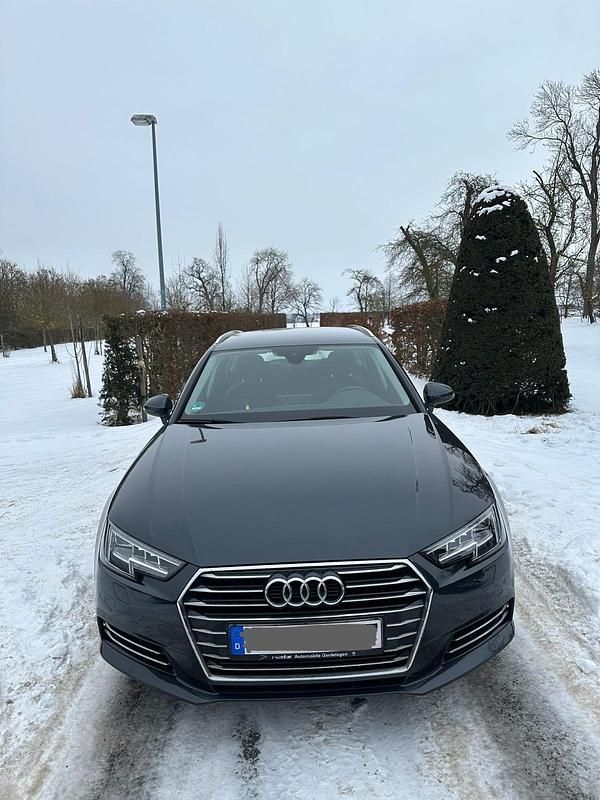 Gebraucht Audi A4 190 PS (139 kW) 2016 Grau Kombi