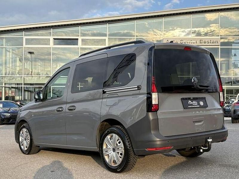 Gebraucht VW Caddy Basis 140 PS (102 kW) 2022 Grau Van / Kleinbus