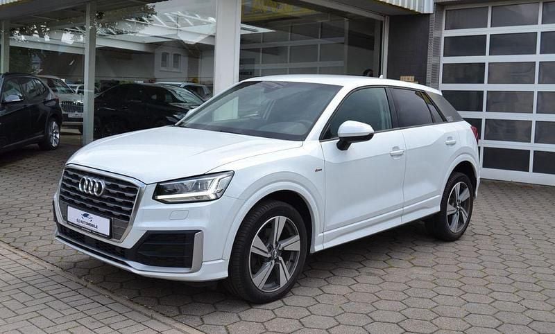 Weiß Gebraucht 2016 Audi Q2 S-Line SUV | 19.300 € (Guter Preis) - Bild 1/4