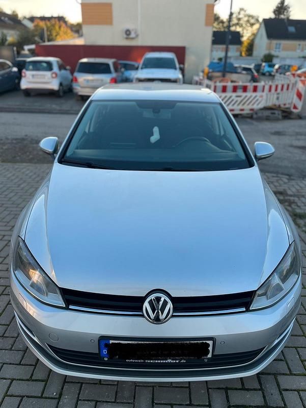 Grau Gebraucht 2014 VW Golf VII Kleinwagen | 7.400 € (Etwas zu teuer) - Bild 1/4