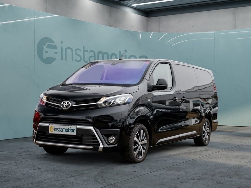 Grau Gebraucht 2024 Toyota Proace Verso Kombi | 37.799 € (Guter Preis) - Bild 1/3