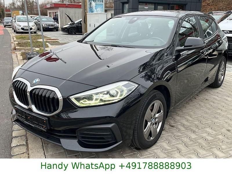 Schwarz Gebraucht 2022 BMW 118 Advantage Kleinwagen | 17.590 € (Guter Preis) - Bild 1/4