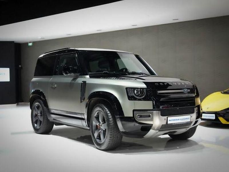 Gebraucht Land Rover Defender 301 PS (221 kW) 2021 Pangea green SUV
