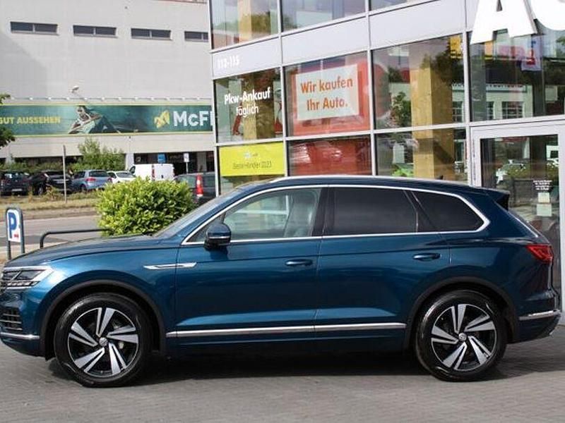 Gebraucht VW Touareg 286 PS (210 kW) 2019 Aquamarinblau metallic (metallic) SUV